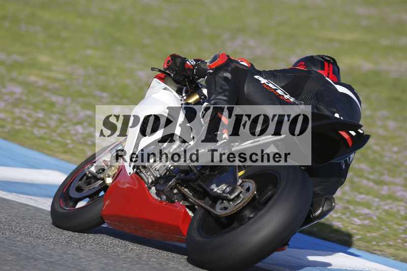Archiv-2025/01 24.-27.01.2025 Moto Center Thun Jerez/rot-red/backside